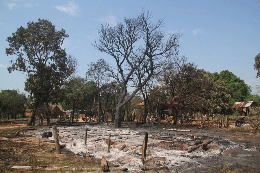 Sét đánh thiêu rụi làng Kon Sơ Lăl cũ - ảnh 2