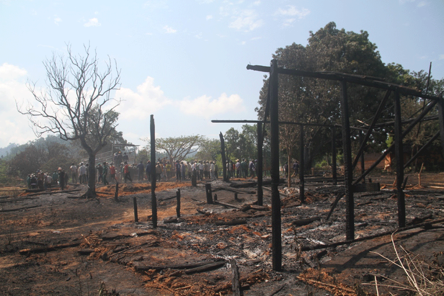 Sét đánh thiêu rụi làng Kon Sơ Lăl cũ - ảnh 7