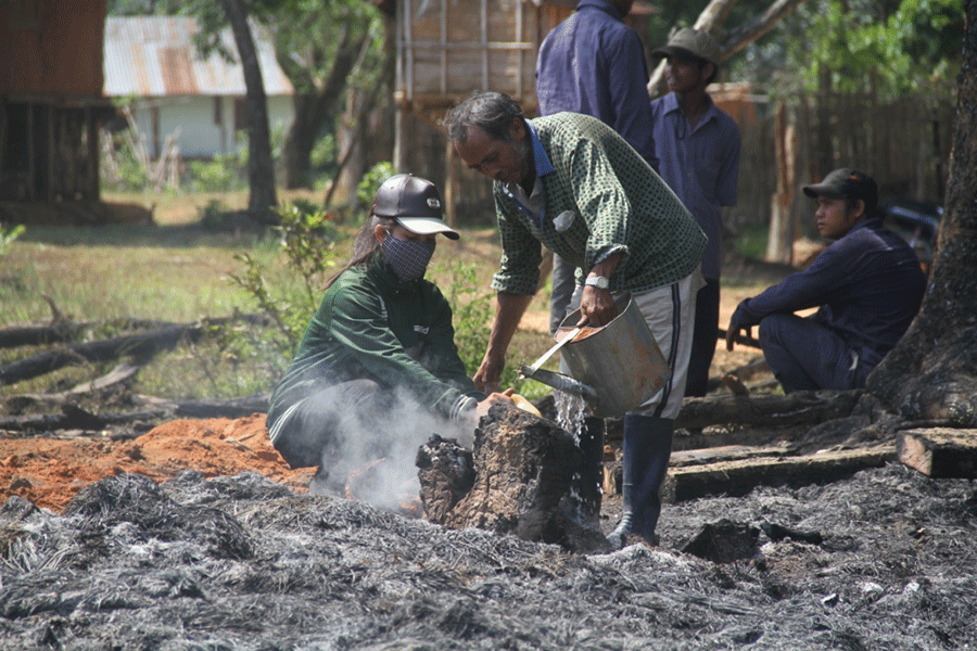 Sét đánh thiêu rụi làng Kon Sơ Lăl cũ - ảnh 8