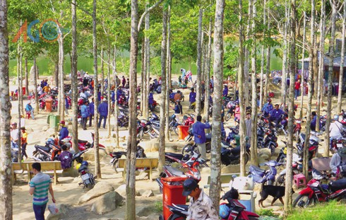 An Giang: Xe Honda đầu “đại náo” trên núi Cấm - ảnh 2