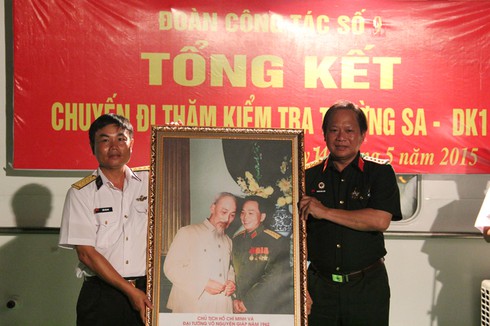 Đoàn công tác Bộ TT&TT kết thúc chuyến công tác tại Trường Sa - ảnh 1