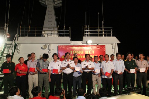 Đoàn công tác Bộ TT&TT kết thúc chuyến công tác tại Trường Sa - ảnh 4