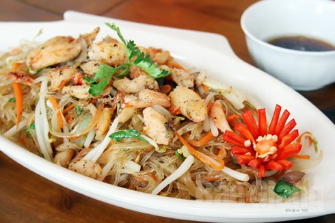 Cách làm miến xào cua bể thơm, mềm, không dính - ảnh 1