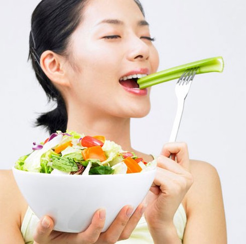 Mẹo giảm béo bắp tay và vai cho chị em - ảnh 1