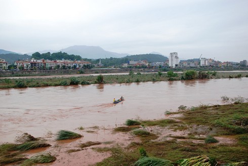 Lũ sông Hồng rút nhanh - ảnh 1