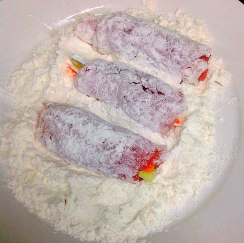 Thịt thăn cuộn rau củ chiên xù - ảnh 5