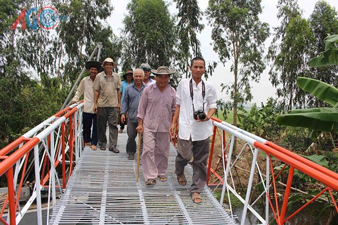 Chuyện lạ ở An Giang: Xây cầu trong… 30 phút - ảnh 14