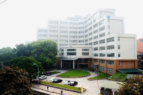 Khung cảnh lãng mạn ở Đại học Bách khoa Hà Nội - ảnh 6