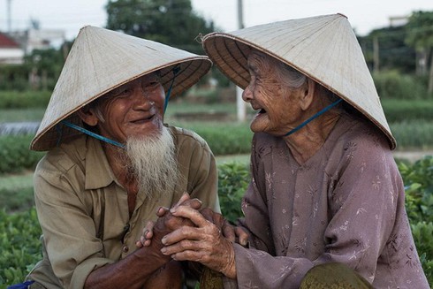 Bức ảnh Việt Nam xúc động khiến nhiếp ảnh Pháp trân trọng nghề cầm máy - ảnh 1