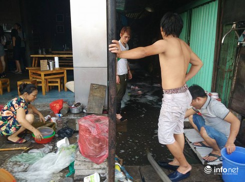 Cháy lan nhiều căn nhà ở trung tâm Sài Gòn, hàng trăm người hoảng loạn tháo chạy - ảnh 4