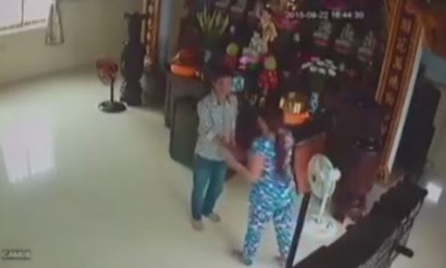 Tên trộm mặc quần