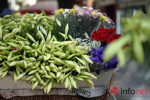 Dự báo thời tiết ngày mai 26/4: Hà Nội ngày nắng, đêm có mưa rào và dông - ảnh 1