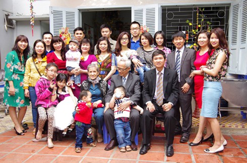 Chuyện về một gia đình tứ đại đồng đường - ảnh 1