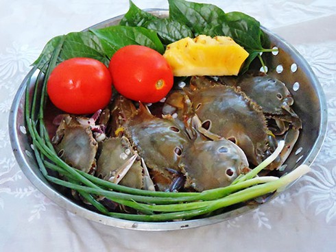 Xuýt xoa ghẹ nấu canh chua - ảnh 1
