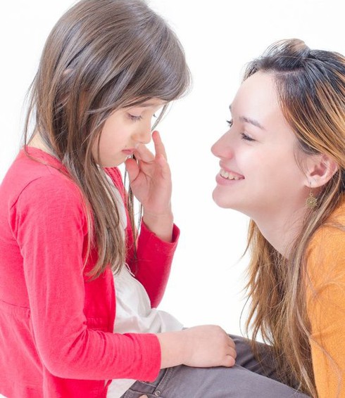 Muốn dạy trẻ con, bố mẹ phải là