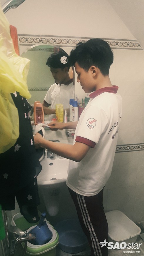 Cuộc sống hiện tại của ‘hotboy mắt hí’ - Mai Chí Công sau Giọng hát Việt nhí - ảnh 3