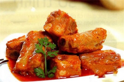 Cách làm món sườn sốt me chua chua, ngọt ngọt thơm ngon - ảnh 1