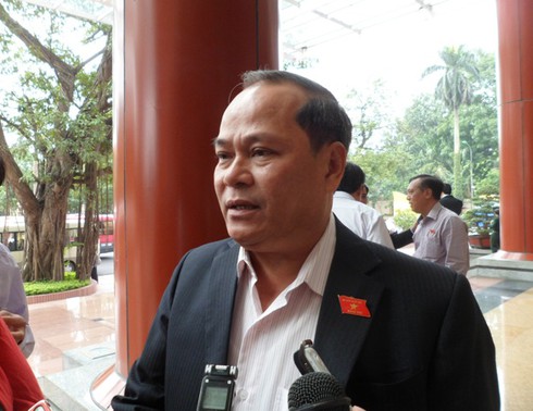 Phạt xe không chính chủ: Ý tưởng tốt nhưng thiếu thực tiễn - ảnh 1