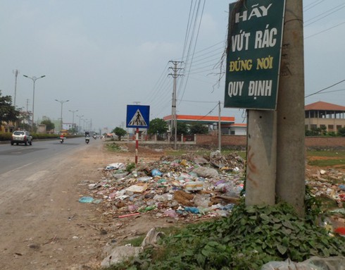 Vĩnh Phúc: Rác thải tấn công trường học, tràn ngập phố - ảnh 5