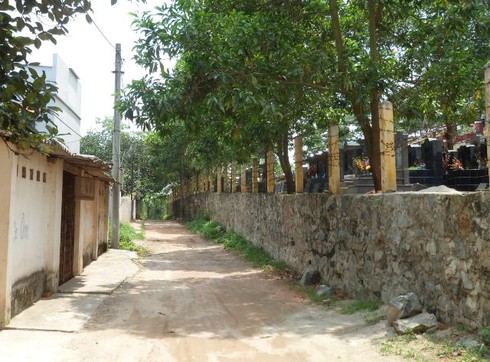 Hà Nội: Hàng trăm hộ dân phản đối xây Nhà hỏa táng gần khu dân cư - ảnh 2