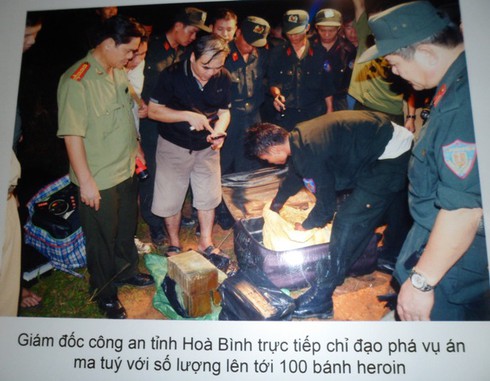 Tái hiện cuộc chiến phòng chống ma túy qua triển lãm ảnh - ảnh 3