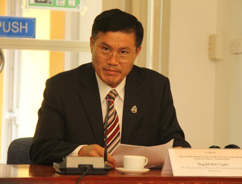 Tội phạm buôn gỗ lậu thu được 17 tỷ USD/năm - ảnh 1