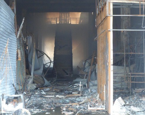 Sau cháy Trung tâm thương mại Hải Dương: Nguy cơ sụp đổ - ảnh 7