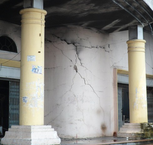 Sau cháy Trung tâm thương mại Hải Dương: Nguy cơ sụp đổ - ảnh 9