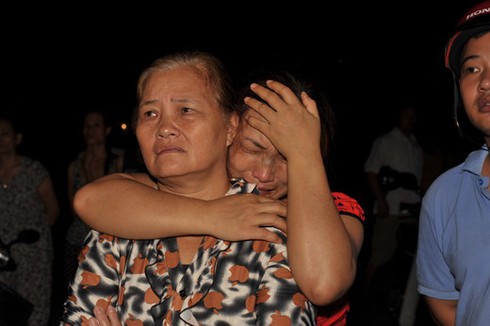 Cập nhật: Hình ảnh lửa bùng phát dữ dội tại TT Thương mại Hải Dương - ảnh 8