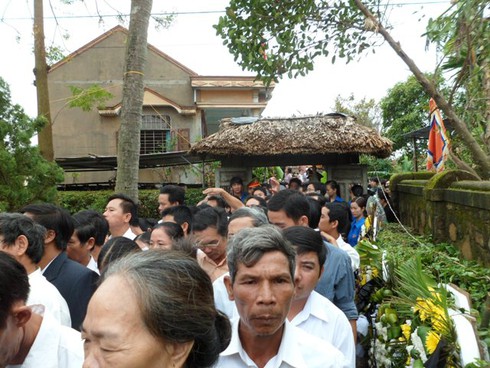 “Dù ở nước ngoài tôi cũng về để được viếng Đại tướng” - ảnh 2