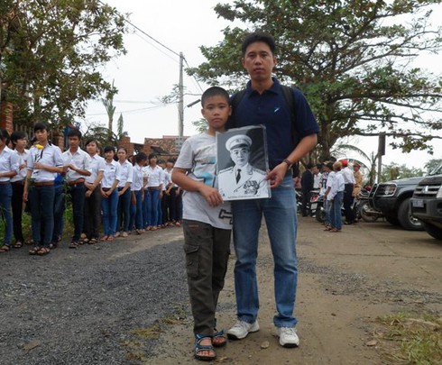 “Dù ở nước ngoài tôi cũng về để được viếng Đại tướng” - ảnh 5