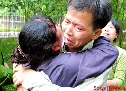 Ông Nguyễn Thanh Chấn: Vợ chồng tôi ôm nhau khóc suốt đêm qua - ảnh 1