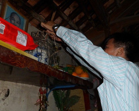 Ngày nào ông Nguyễn Thanh Chấn cũng thắp hương cho cha - ảnh 1