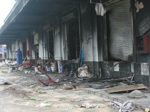 Cháy chợ Phố Hiến: Nước mắt tiểu thương vay lãi, bán nhà mua kiốt - ảnh 5