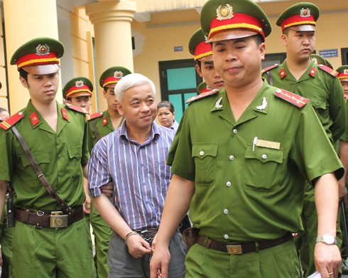 Hoãn phiên xử “bầu Kiên”: Bị cáo
