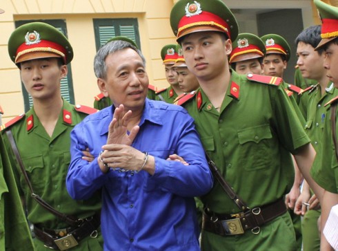 Hoãn phiên xử “bầu Kiên”: Bị cáo