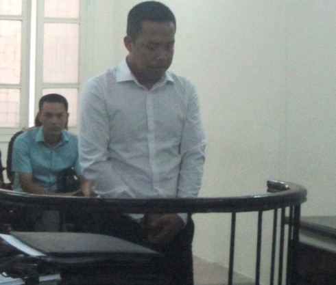 Giảm án cho bị cáo hất công an lên nắp capô taxi chạy qua 6 phố - ảnh 2