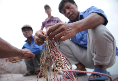 Lật thuyền trong cơn dông, 2 người thiệt mạng trên Hồ Tây - ảnh 2