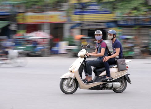 Các mẫu mũ bảo hiểm bị CSGT Hà Nội xử lý, nhắc nhở - ảnh 11