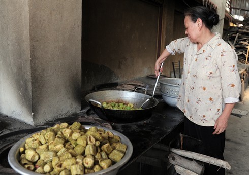 Những bữa cơm chay thiện tâm dành cho các sĩ tử - ảnh 2