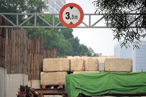 Người dân Hà Nội lo sợ tai họa