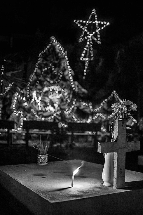 Chuyện người phụ nữ đi chôn cất những sinh linh bé nhỏ - ảnh 14