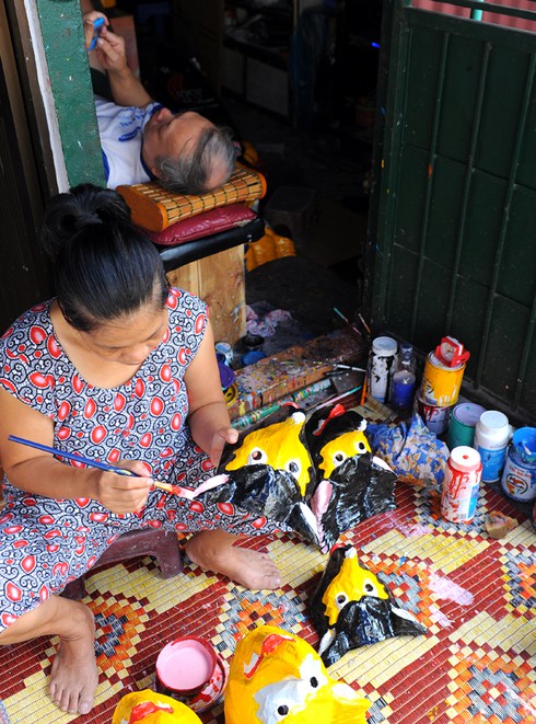 Trung thu, gặp người 35 năm thổi hồn cho... giấy - ảnh 12