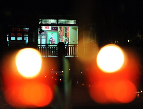 Hàng trăm người thắp nến tại 30 Hoàng Diệu ngày sinh nhật Đại tướng - ảnh 14