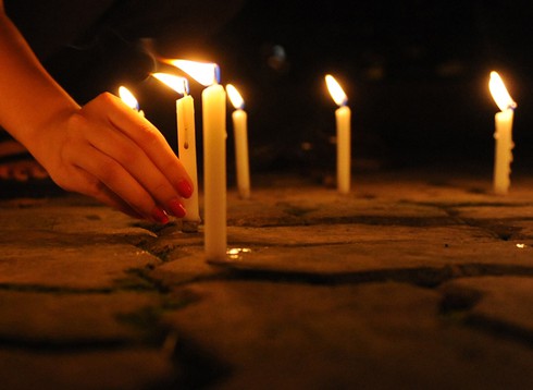 Hàng trăm người thắp nến tại 30 Hoàng Diệu ngày sinh nhật Đại tướng - ảnh 5