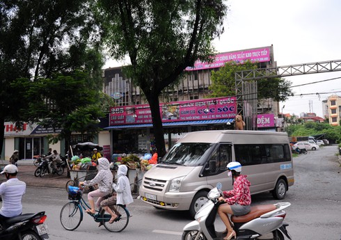 Hà Nội: Ngày đầu tiên cấm ô tô toàn tuyến Cầu Giấy - Xuân Thủy - ảnh 10