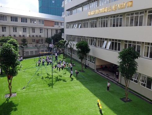 Lễ khai giảng của ngôi trường