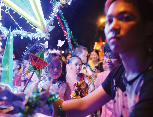 Độc đáo lễ rước đèn Trung thu Tuyên Quang giữa lòng Hà Nội - ảnh 8