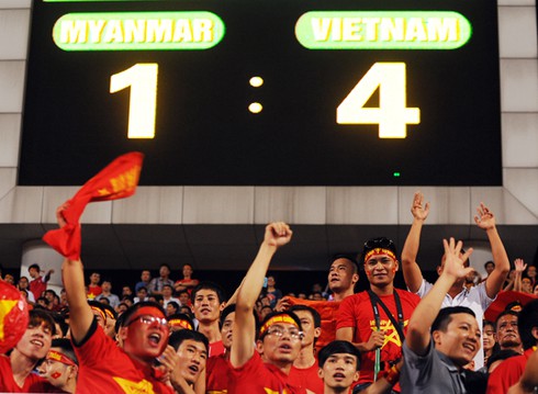 Hình ảnh ấn tượng nhất Mỹ Đình khi U19 Việt Nam đại thắng Myanmar 4-1 - ảnh 1