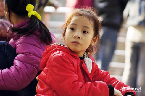 Chùm ảnh những gương mặt mệt mỏi đi chơi đầu năm mới - ảnh 5